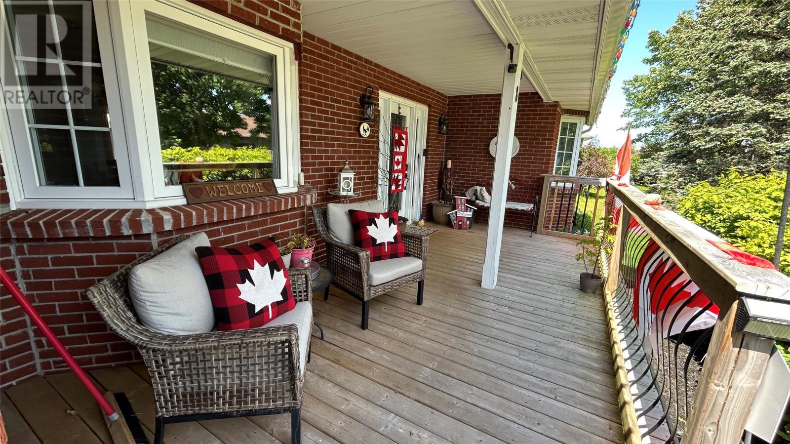 Property Photo:  8 Keating Place  NL A2N 3R6 