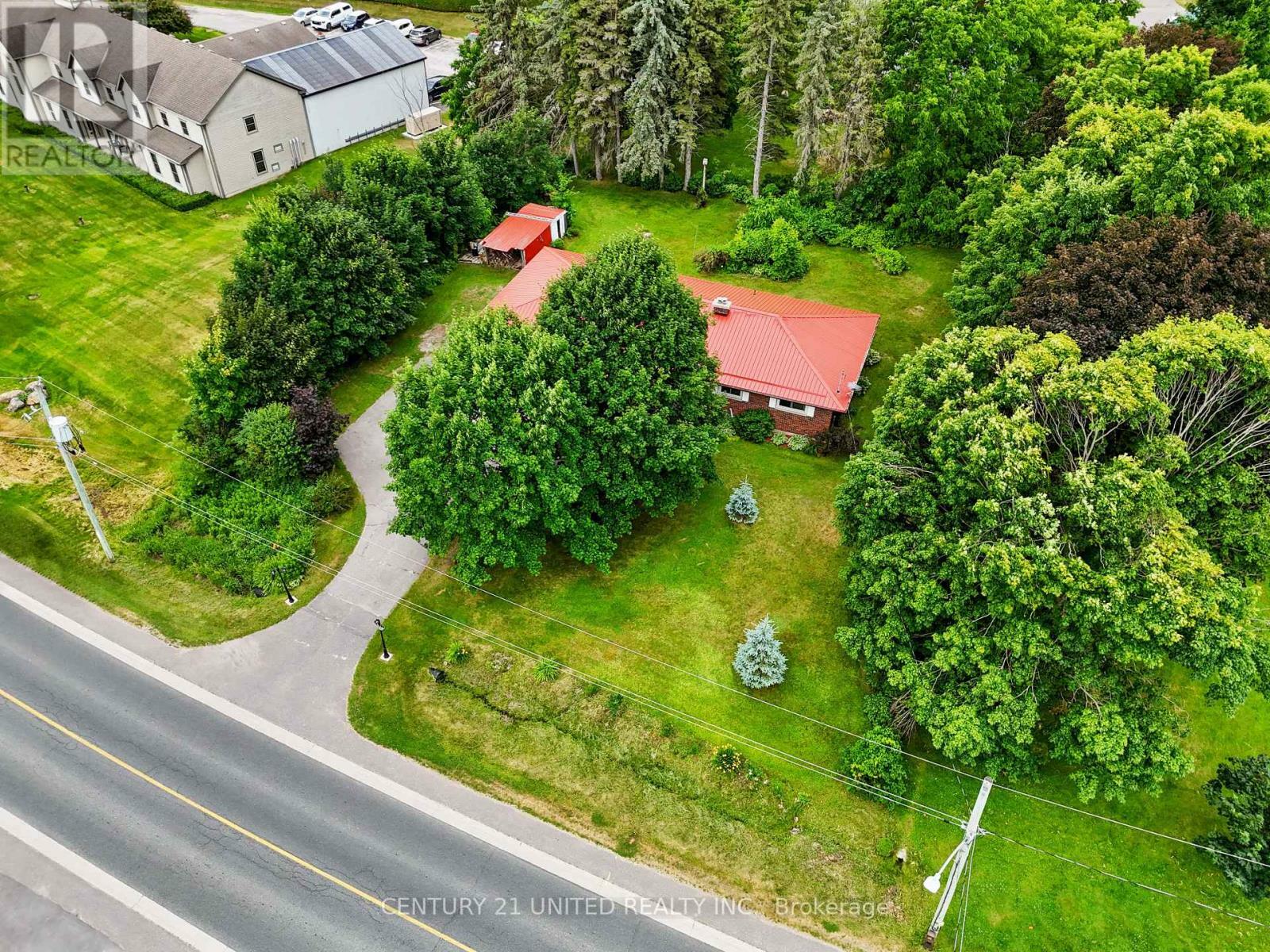 Property Photo:  35 Dominion Street  ON K0K 3K0 