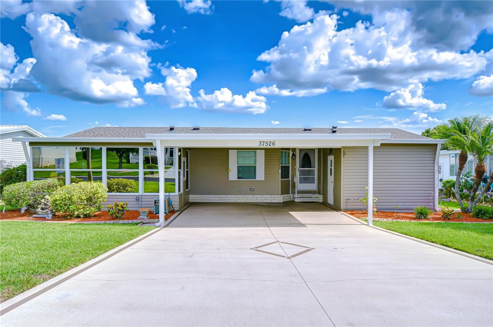 Property Photo:  37526 New Horizons Boulevard  FL 33541 