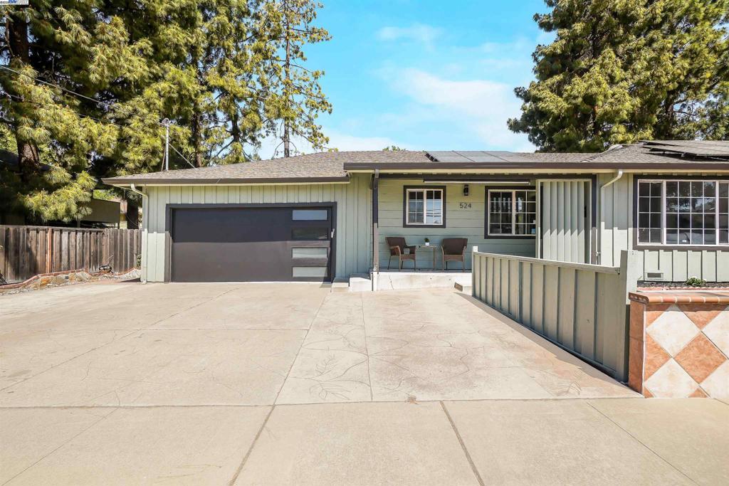 Property Photo:  524 E Warren Ave  CA 94539 