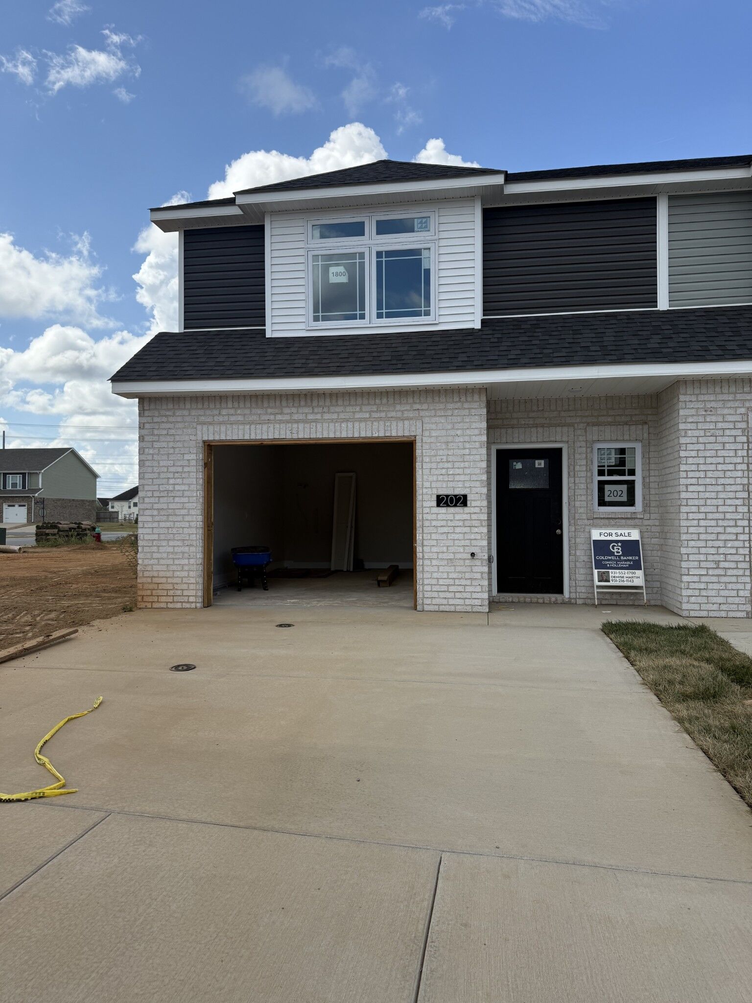 Property Photo:  202 W Fallow Ct  TN 37040 