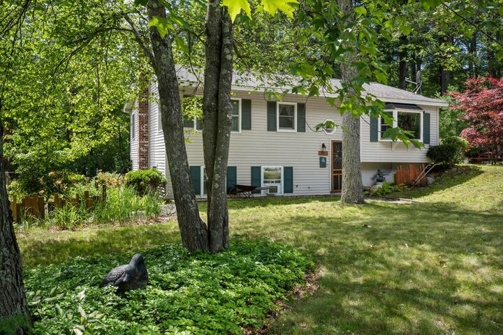 Property Photo: 16 Jo Ellen Drive NH 03054