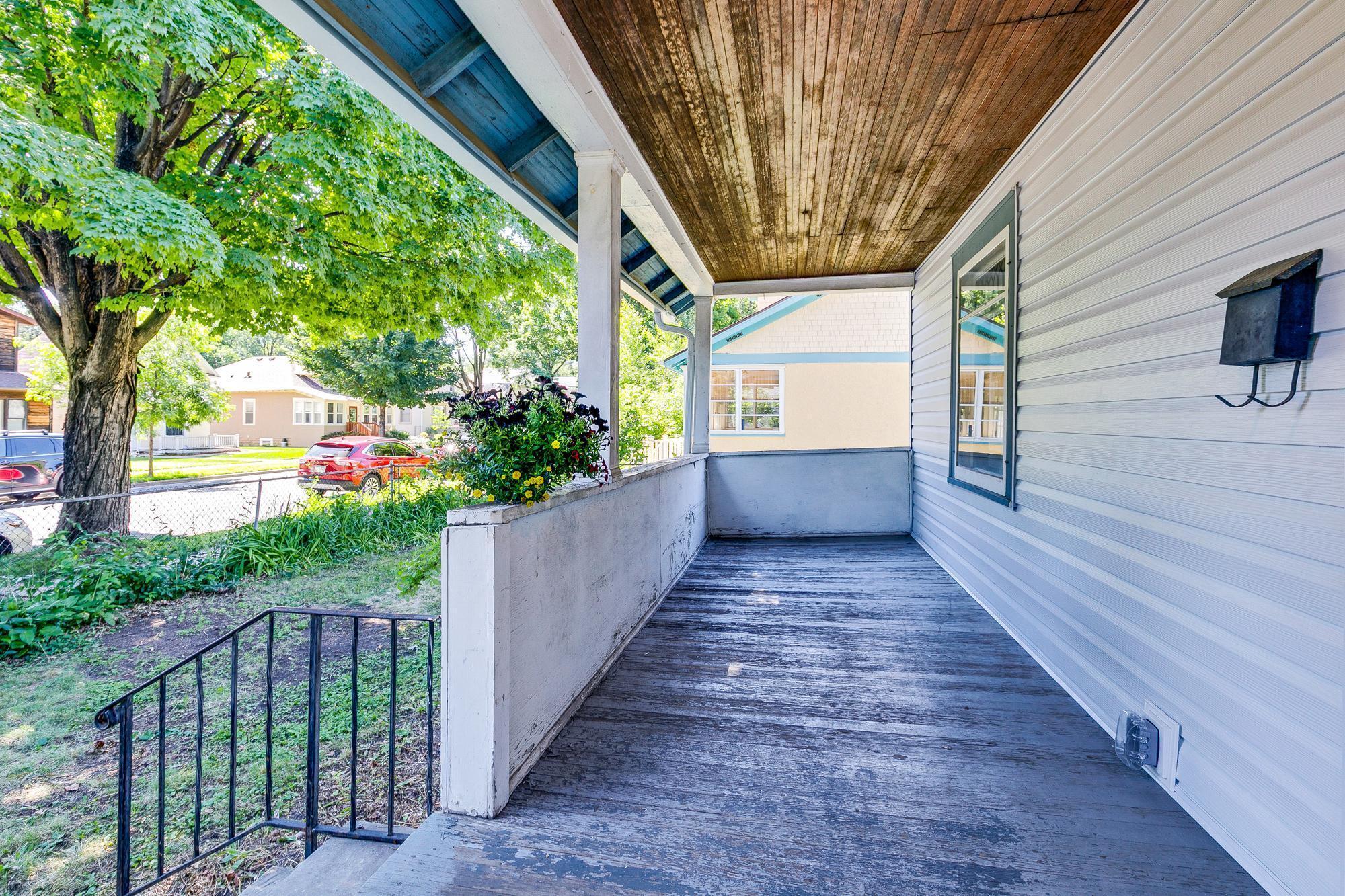 Property Photo:  3916 37th Avenue S  MN 55406 