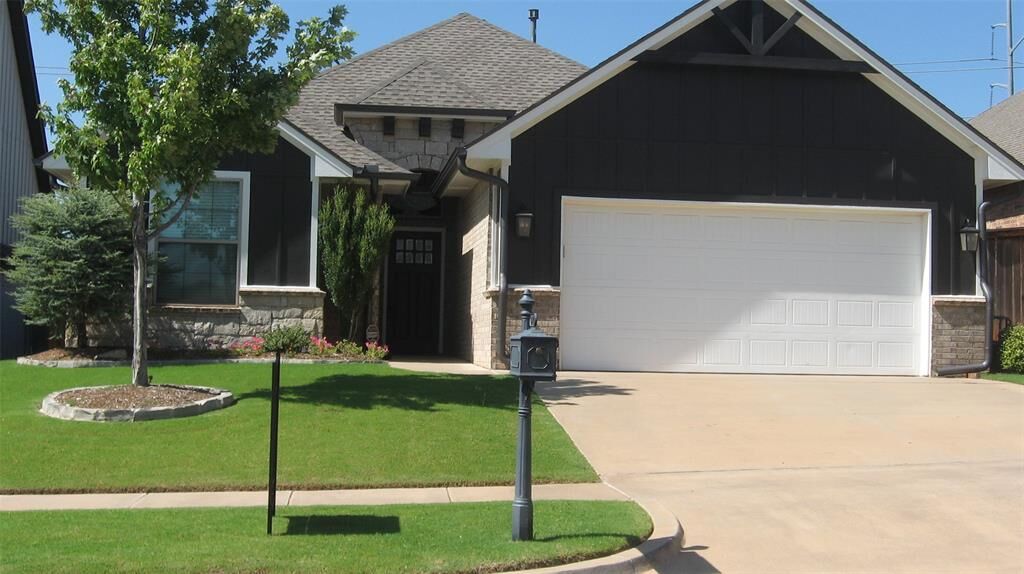Photo de la propriété:  821 NW 192nd Terrace  OK 73012 