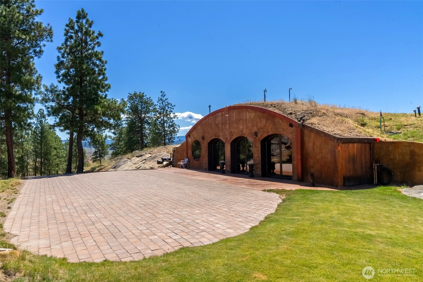 Property Photo: 121 Point Drive WA 98844