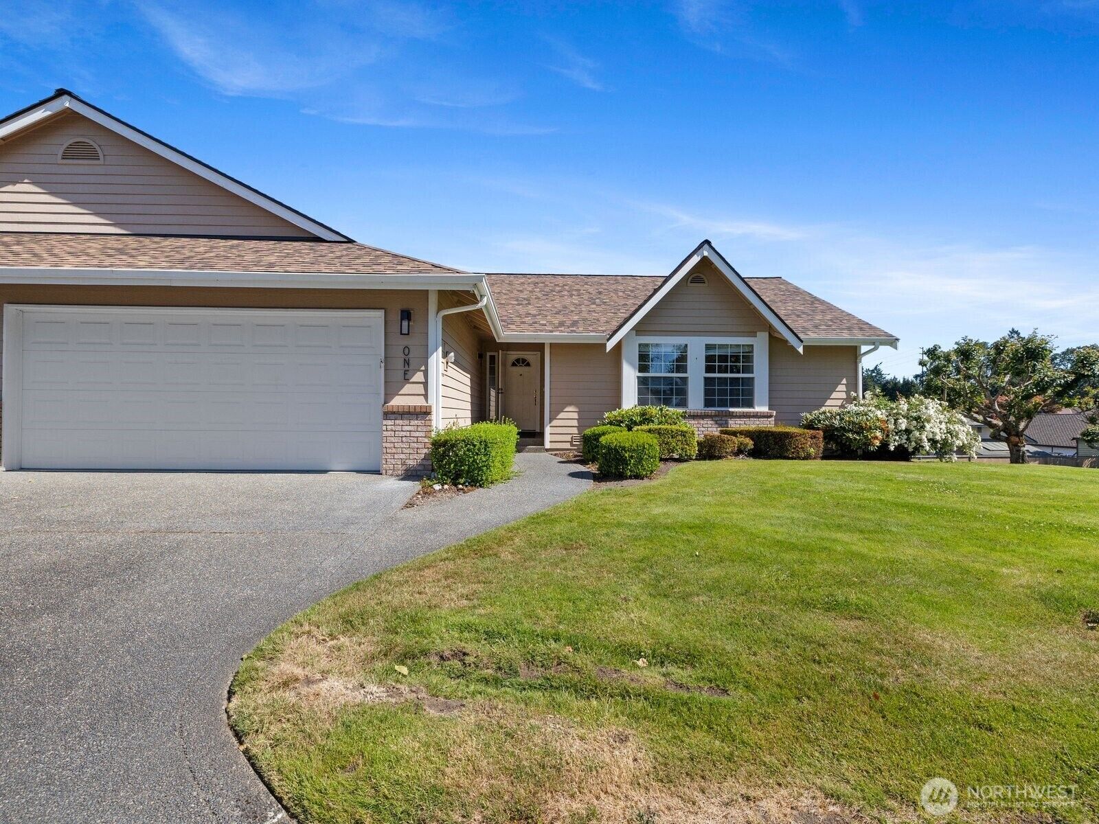 Property Photo: 1 Lakewood Oaks Drive SW WA 98499
