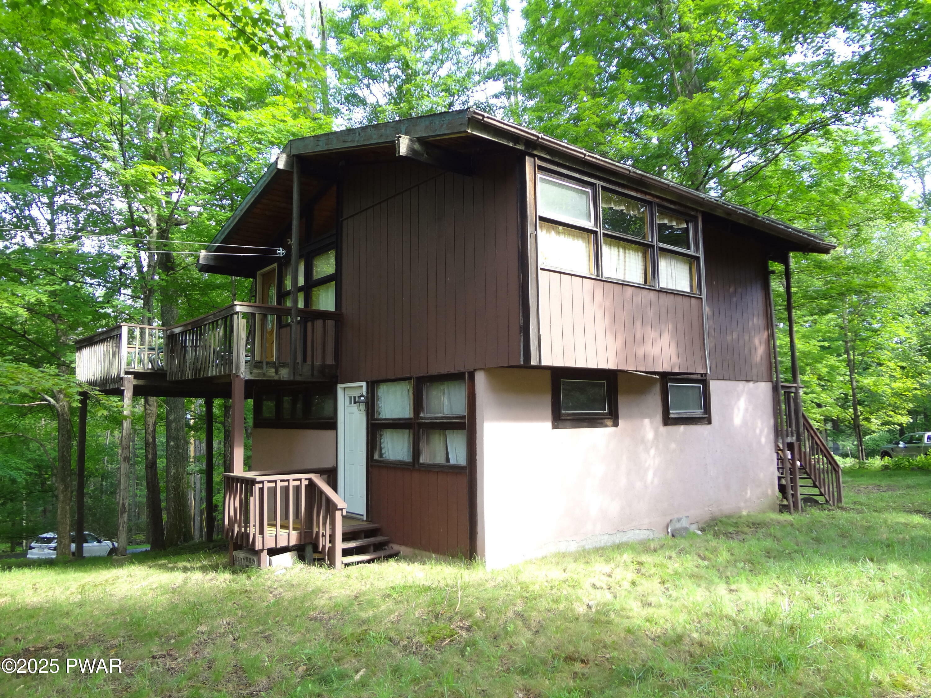 101 Gum Terrace  Greentown PA 18426 photo