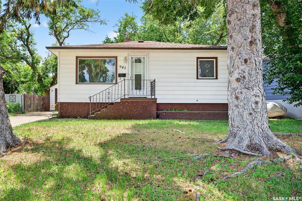 941 Vaughan Street  Moose Jaw SK S6H 5N9 photo