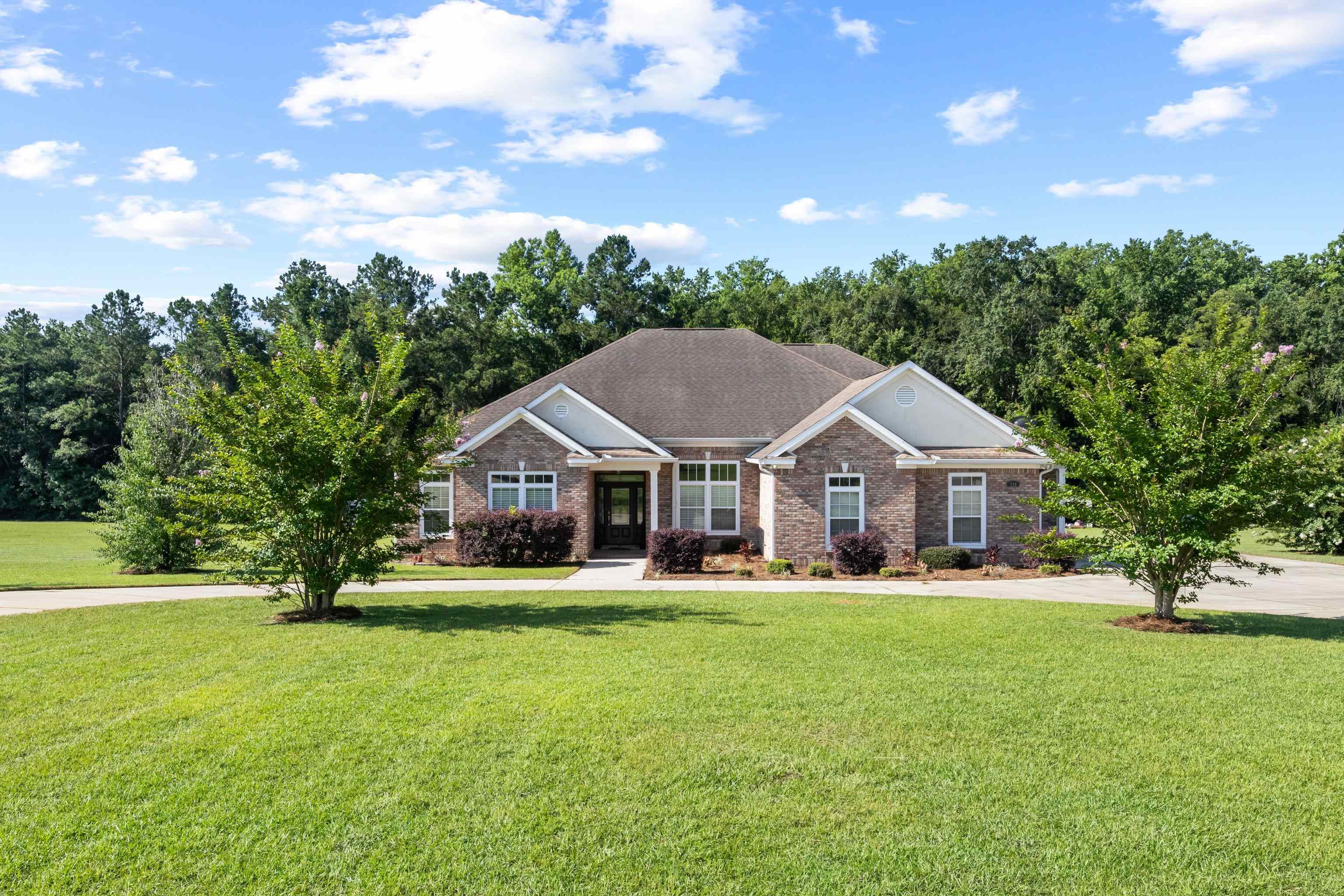 Property Photo:  230 Turkey Run Lane  FL 32333 