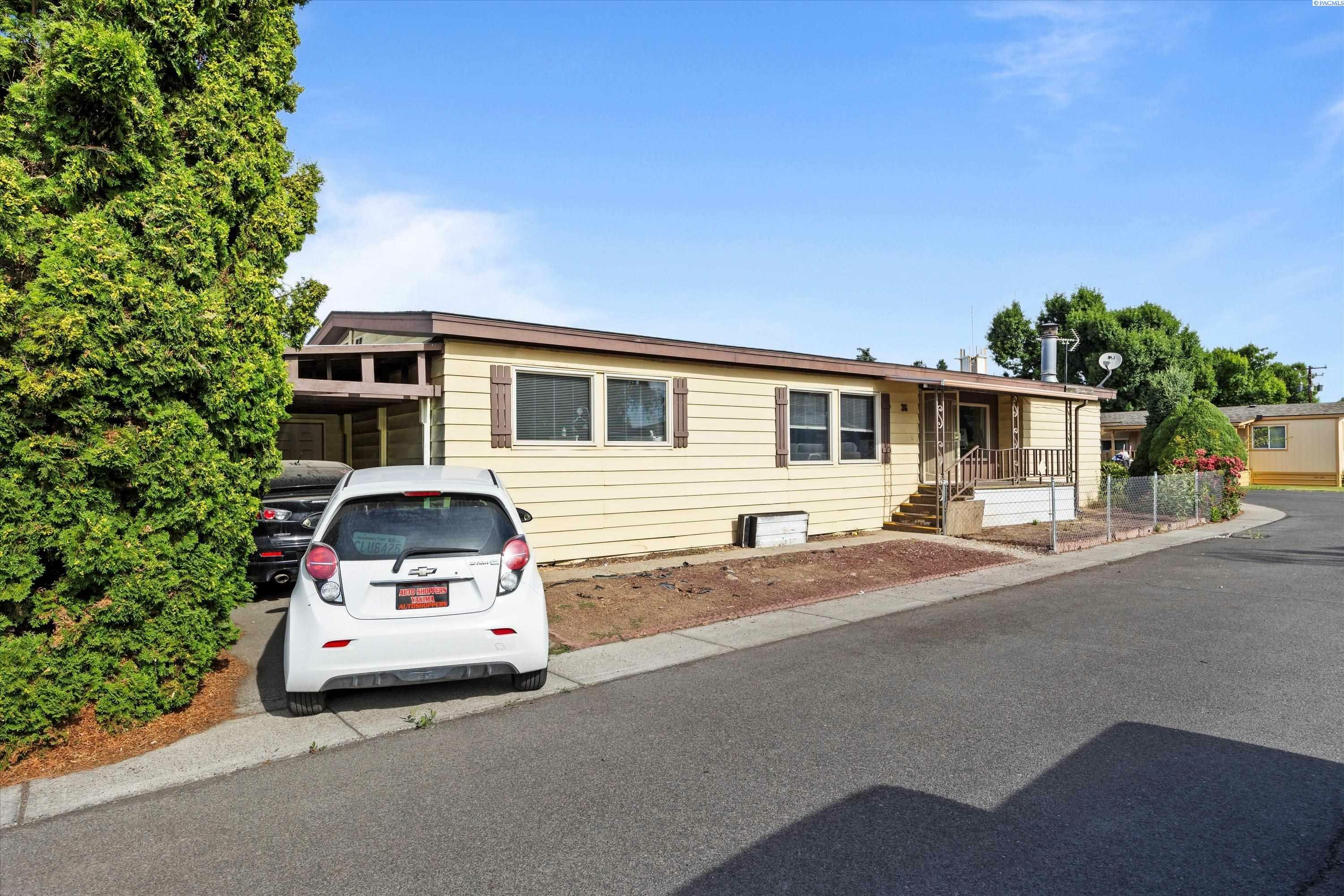 Property Photo:  105 W Washington Ave #36  WA 98903 