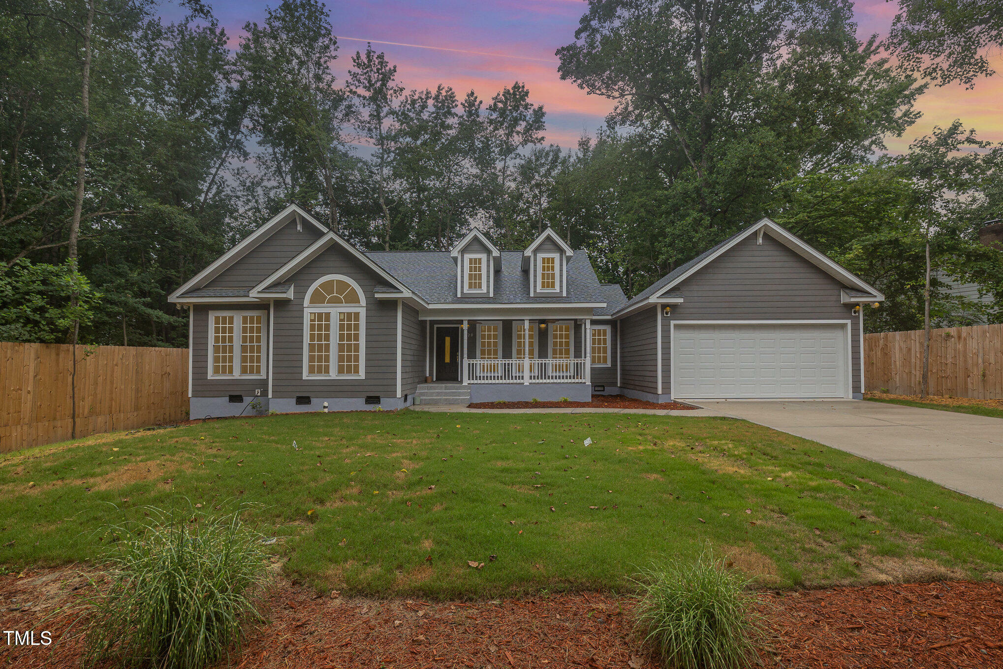 Property Photo: 820 E Cardinal Drive NC 27526