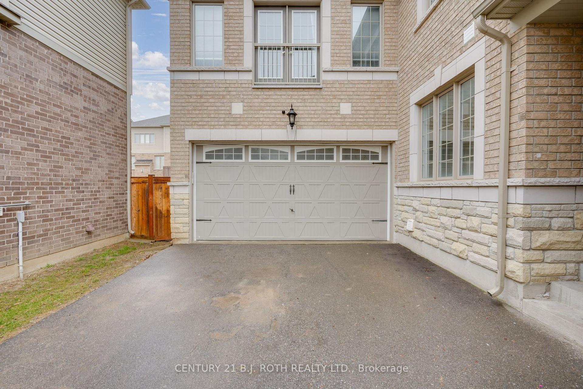 Property Photo:  1 Kennedy Boulevard Upper Unit  ON L9R 0L4 