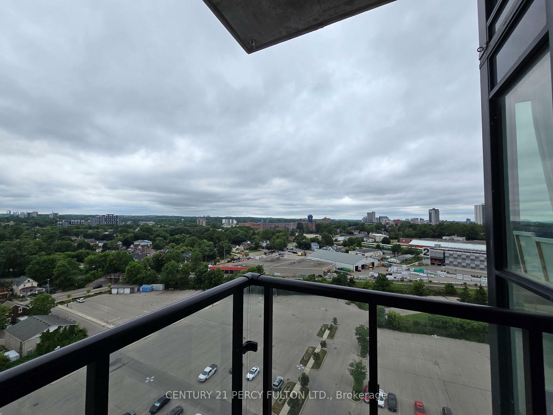 Photo de la propriété: 108 Garment Street 1408 ON N2G 2B3