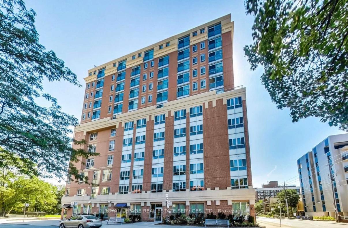 Property Photo:  15 Maplewood Avenue 208  ON M6C 4B4 
