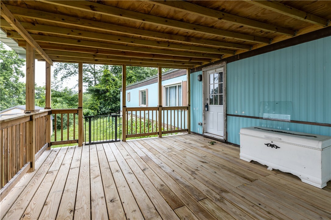 Property Photo: 17 Sheryl Dr PA 15205