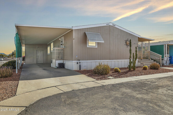 Property Photo:  1955 E Grovers Avenue 18  AZ 85022 