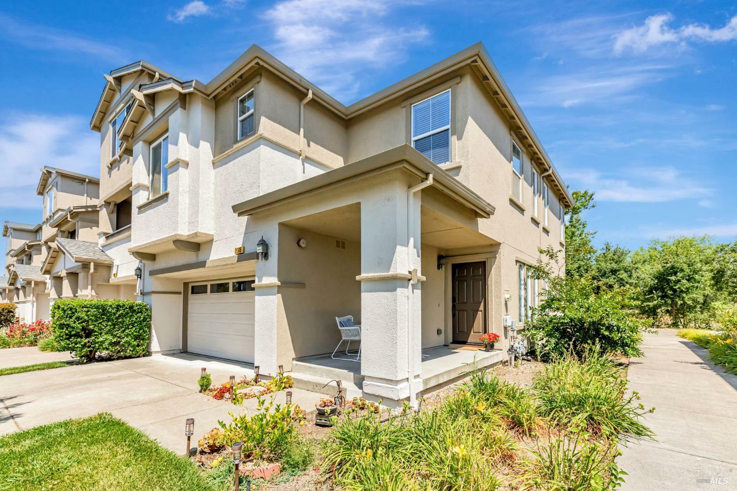 Property Photo: 2585 Edgewater Drive CA 95407