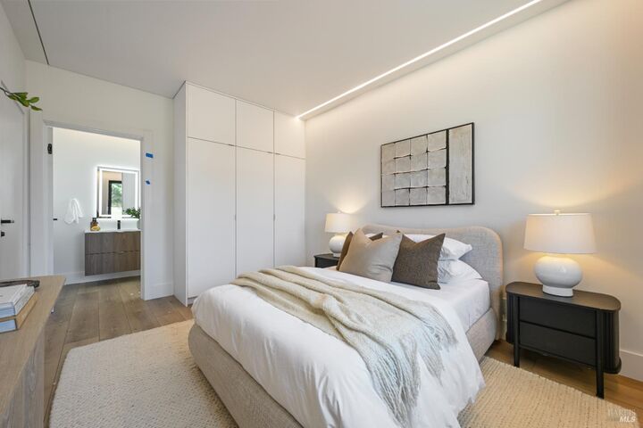 Property Photo:  2020 Eagle Court  CA 95403 
