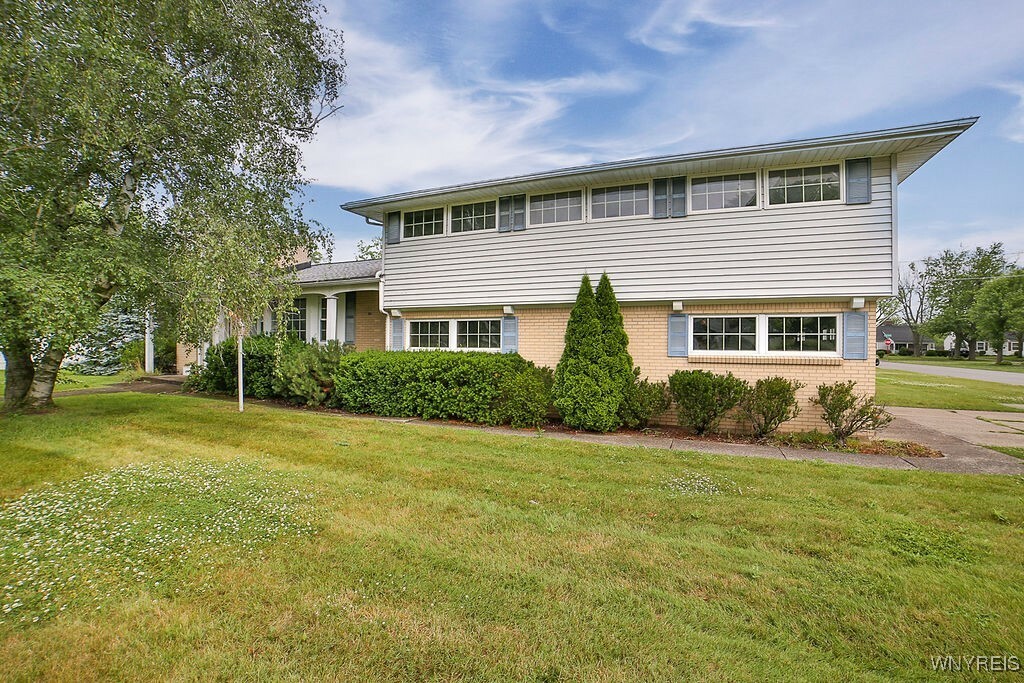 Property Photo: 1567 Red Jacket Road NY 14072