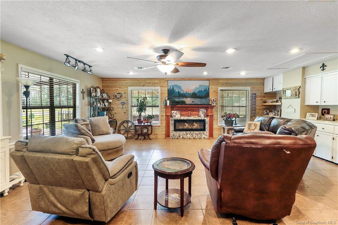 Property Photo: 1418 Lewis Street LA 70663