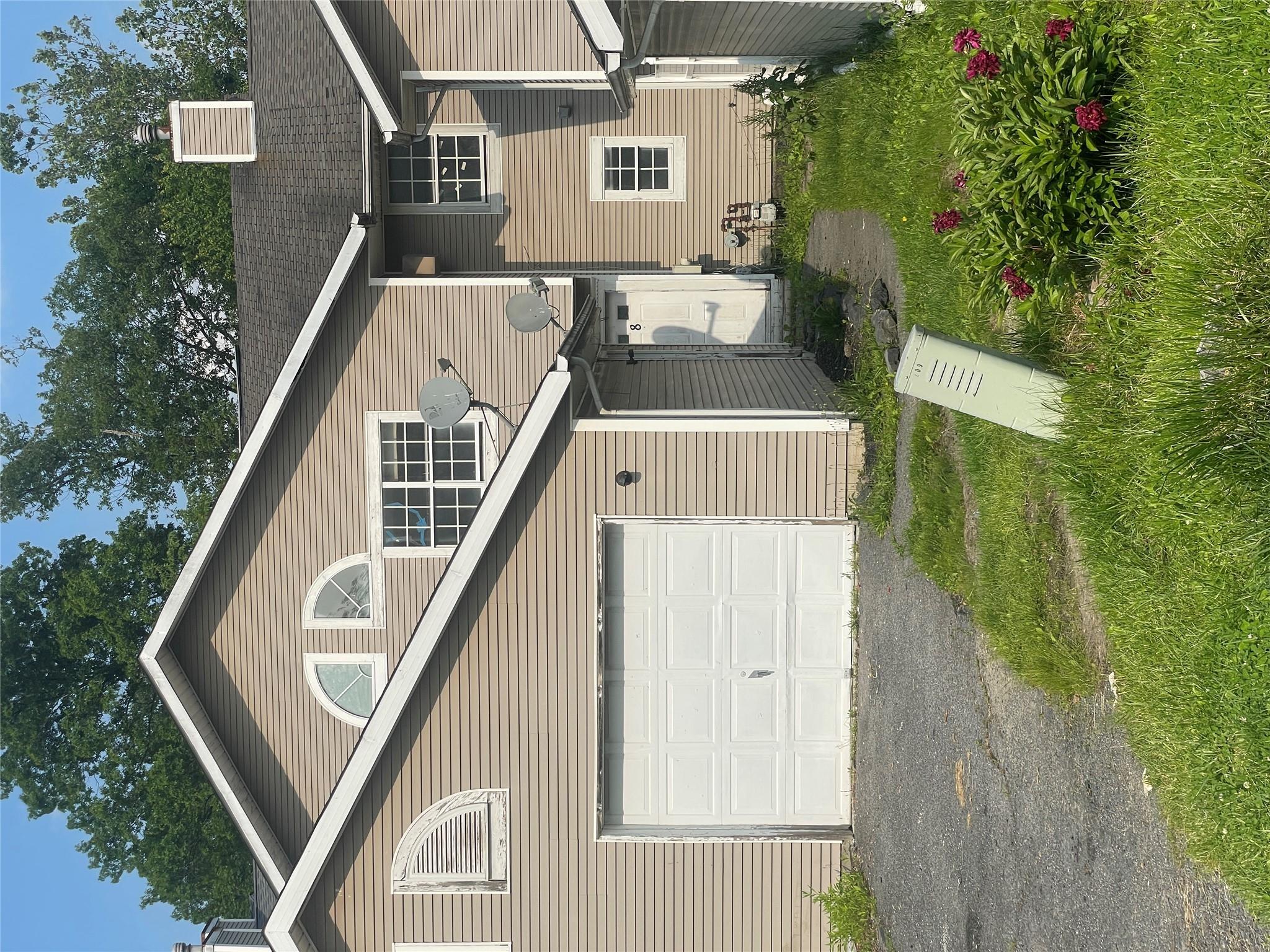 Property Photo:  8 Brookside Drive W  NY 10926 