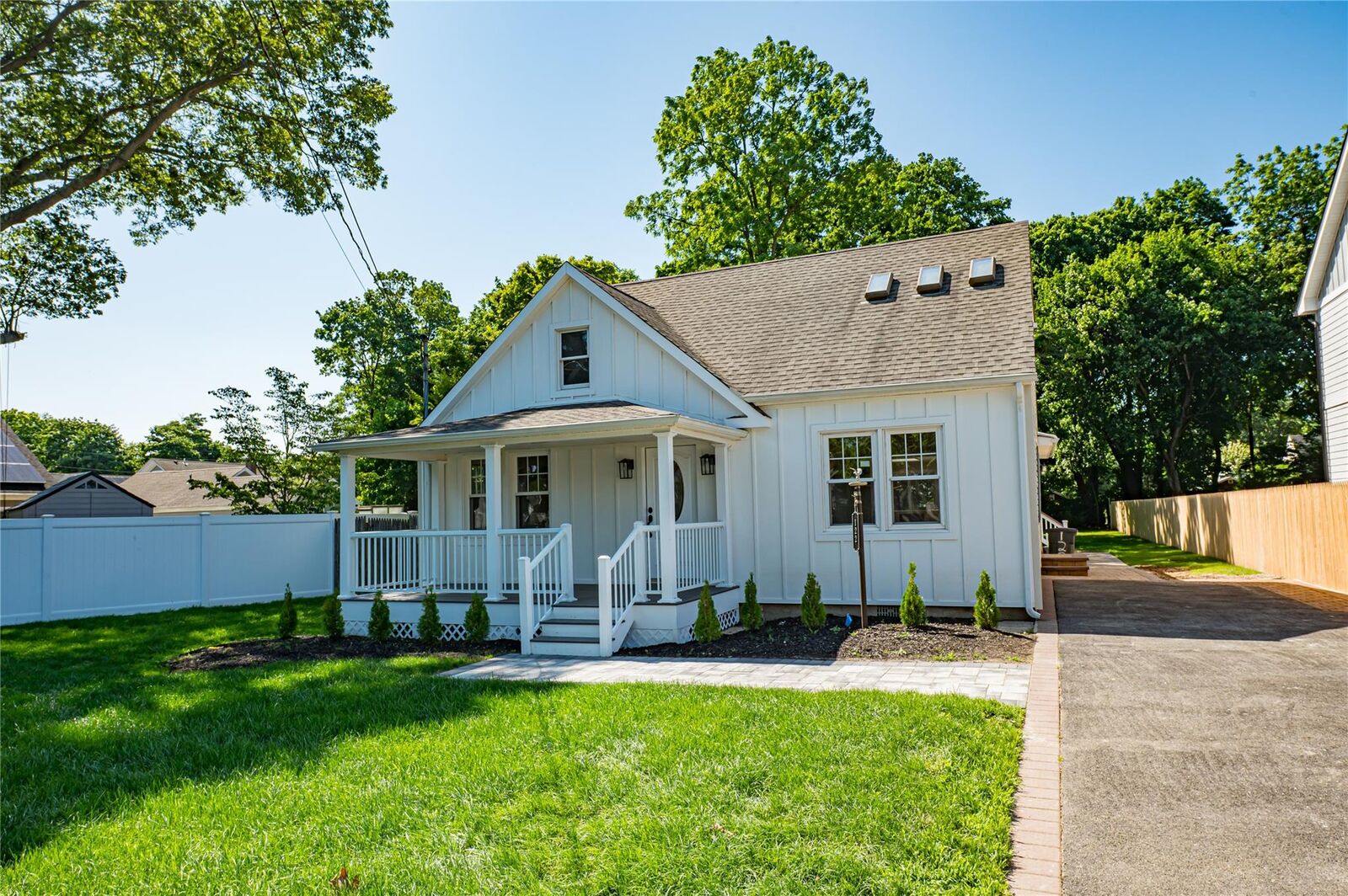 Property Photo:  122 Fifth Street  NY 11780 