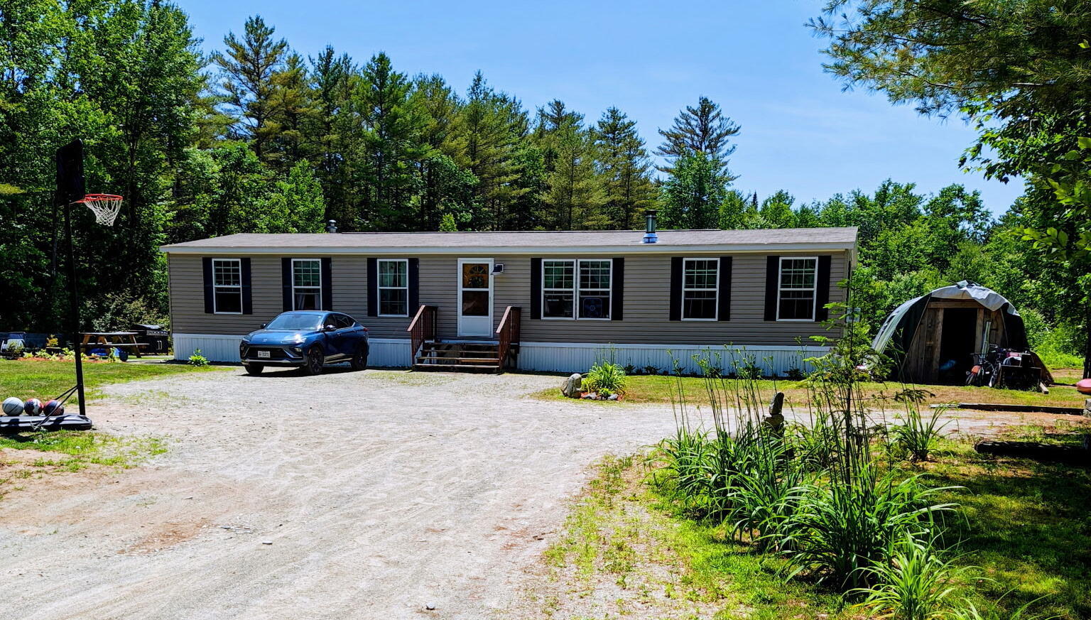 Property Photo: 1390 Hinckley Road ME 04927