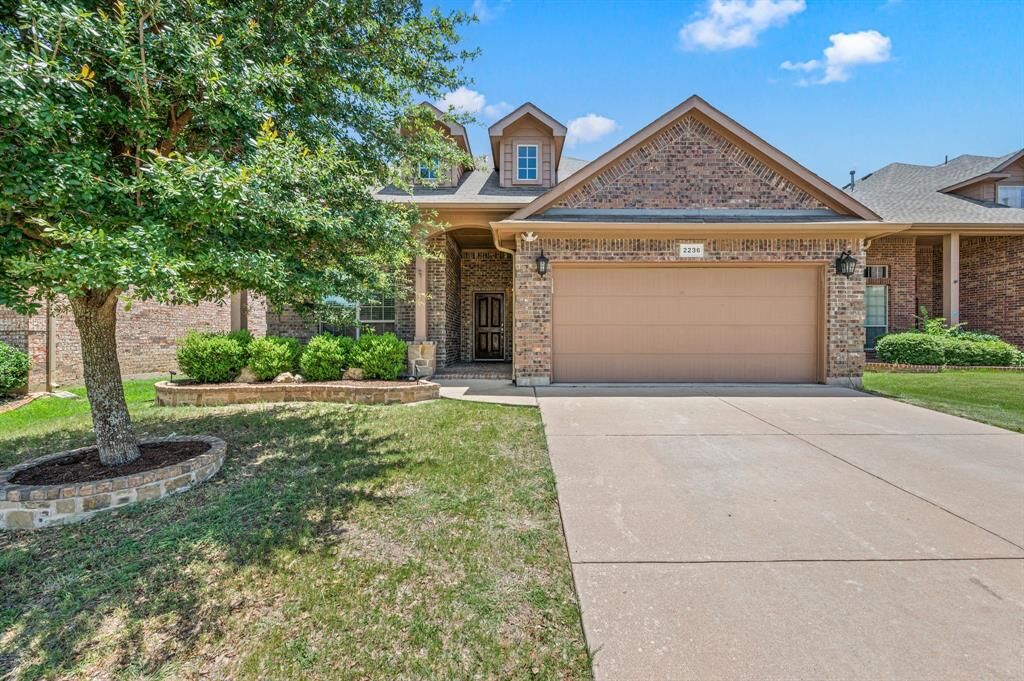 Property Photo:  2236 Frosted Willow Lane  TX 76177 