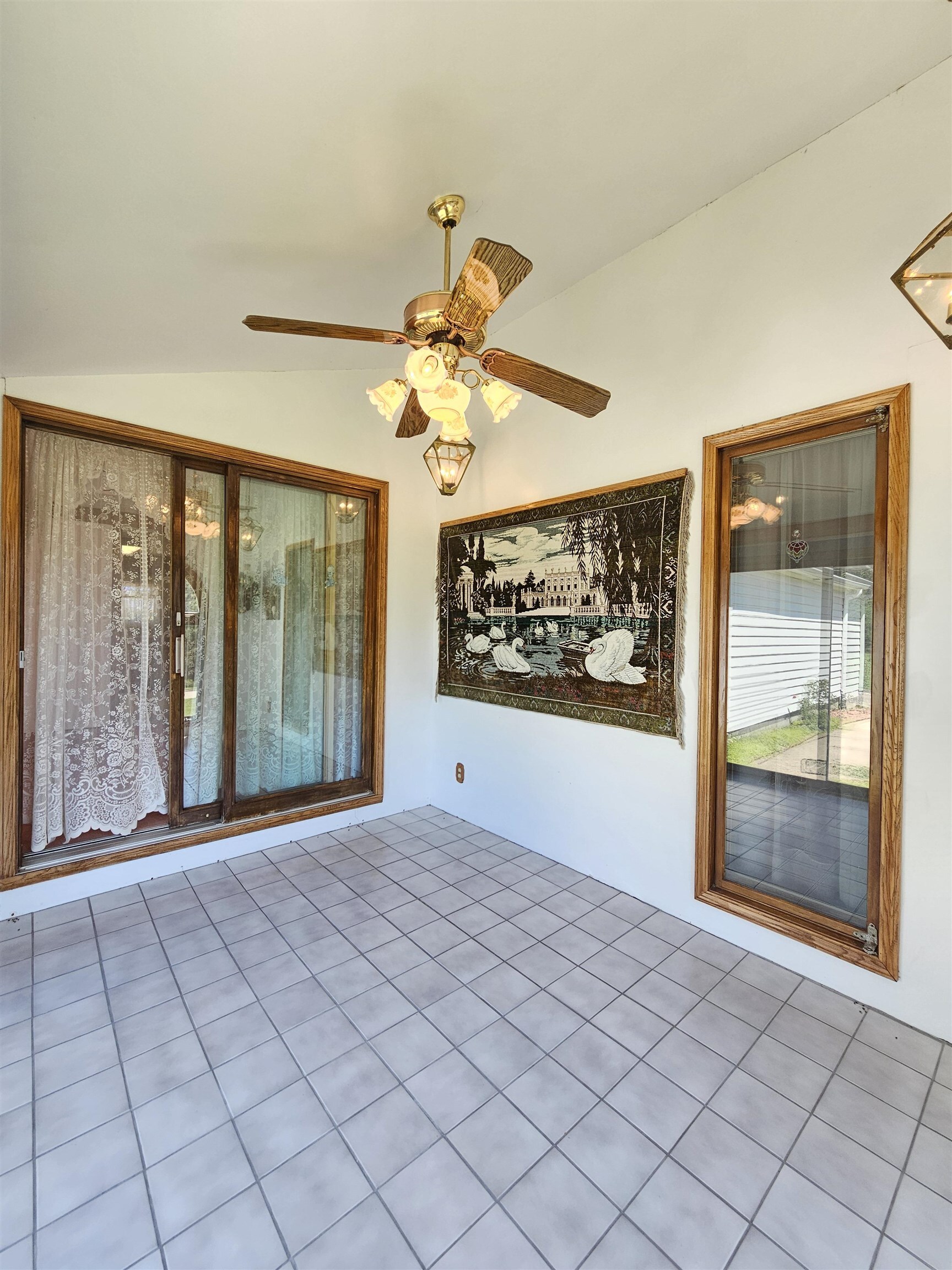 Property Photo: 5803 S 50 Avenue NE 68117-9999