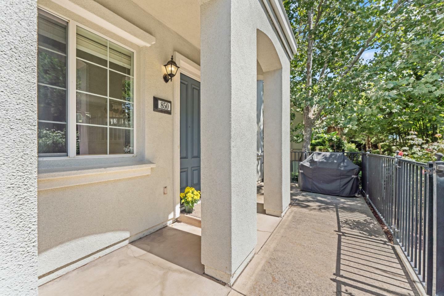Property Photo: 850 Foxworthy Avenue CA 95125