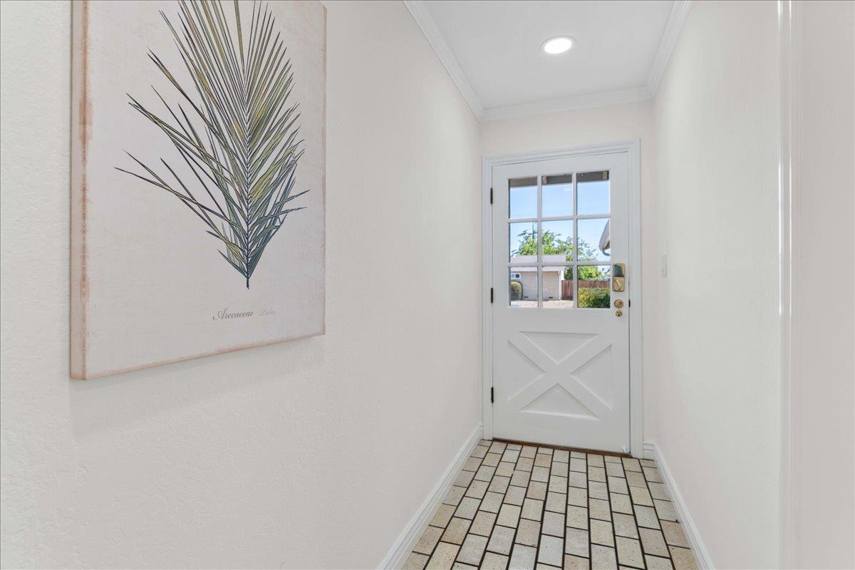 Property Photo: 1105 Kentwood Avenue CA 95014