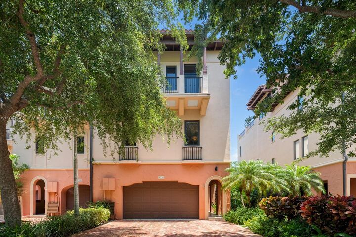 6226 Paradise Point Dr  Palmetto Bay FL 33157 photo