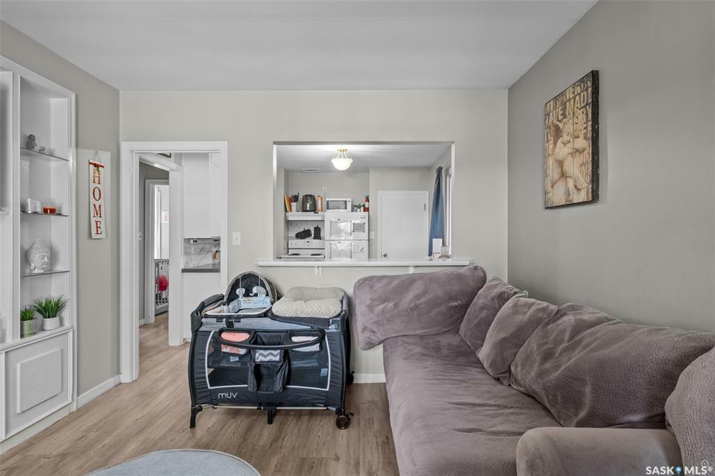 Property Photo:  575 12th Street E  SK S6V 1C5 