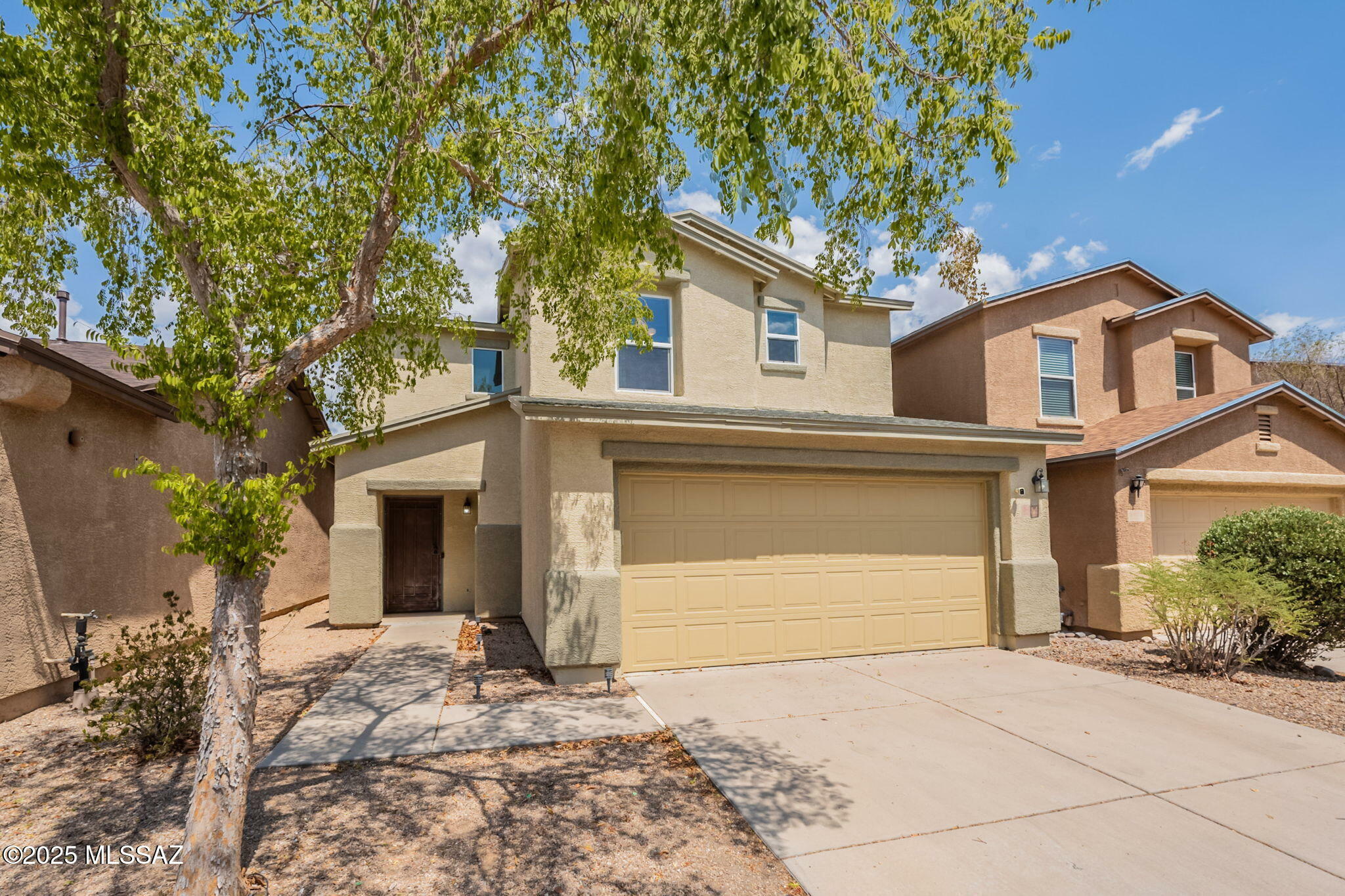 Property Photo:  8432 N Placita De Los Laureles  AZ 85742 