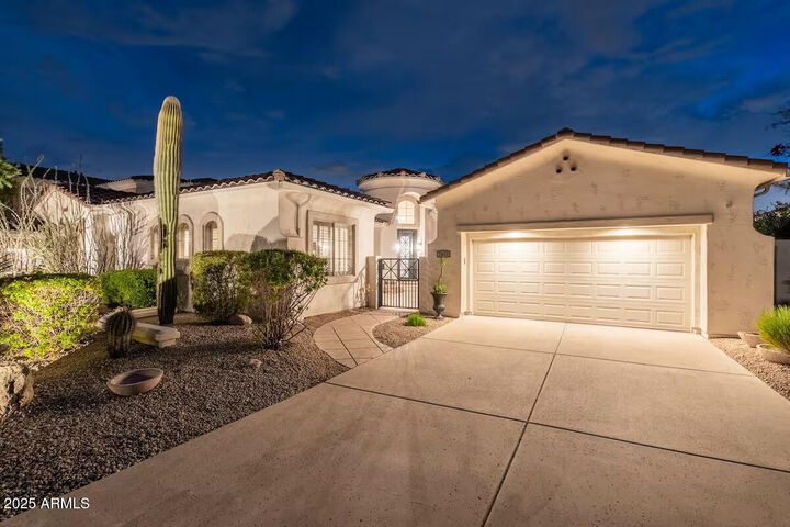 Property Photo:  7673 E Calle De Las Brisas --  AZ 85255 