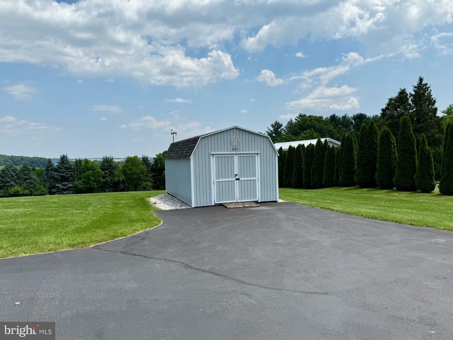 Property Photo: 263 Deer Run Road PA 19530