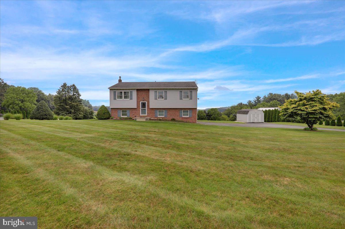 Property Photo: 263 Deer Run Road PA 19530