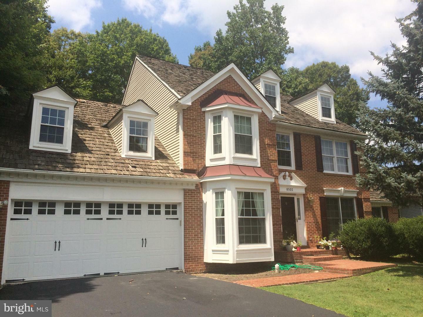 8502 Chase Glen Circle  Fairfax Station VA 22039 photo