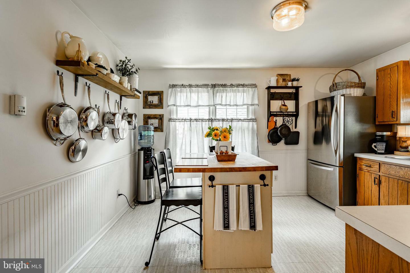 Property Photo: 210 Wren Court PA 19335