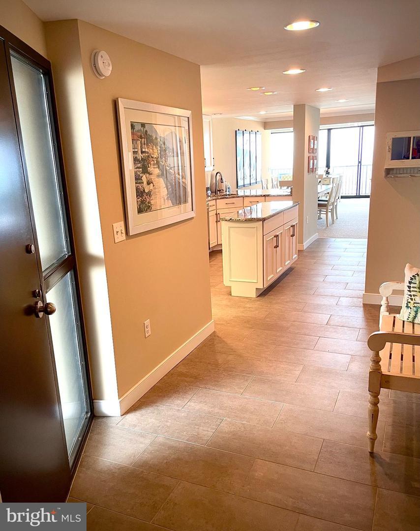 Property Photo: 806 S Edgewater House Road 806S DE 19930