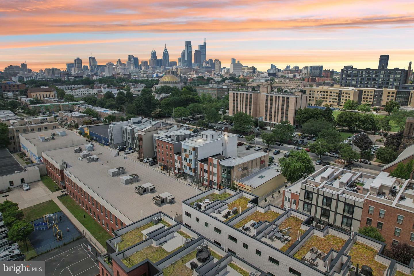 Property Photo: 953 N Marshall Street PA 19123