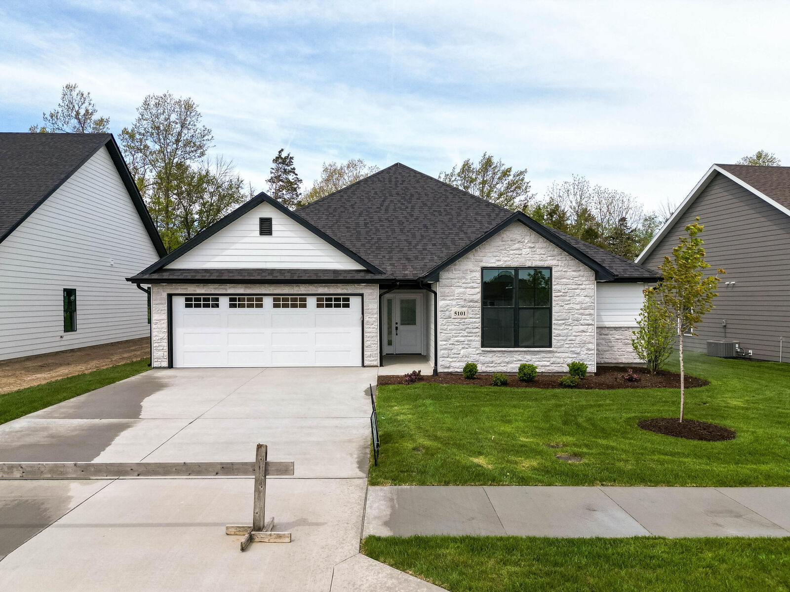 Property Photo: 5101 Whisper Dr MO 65203