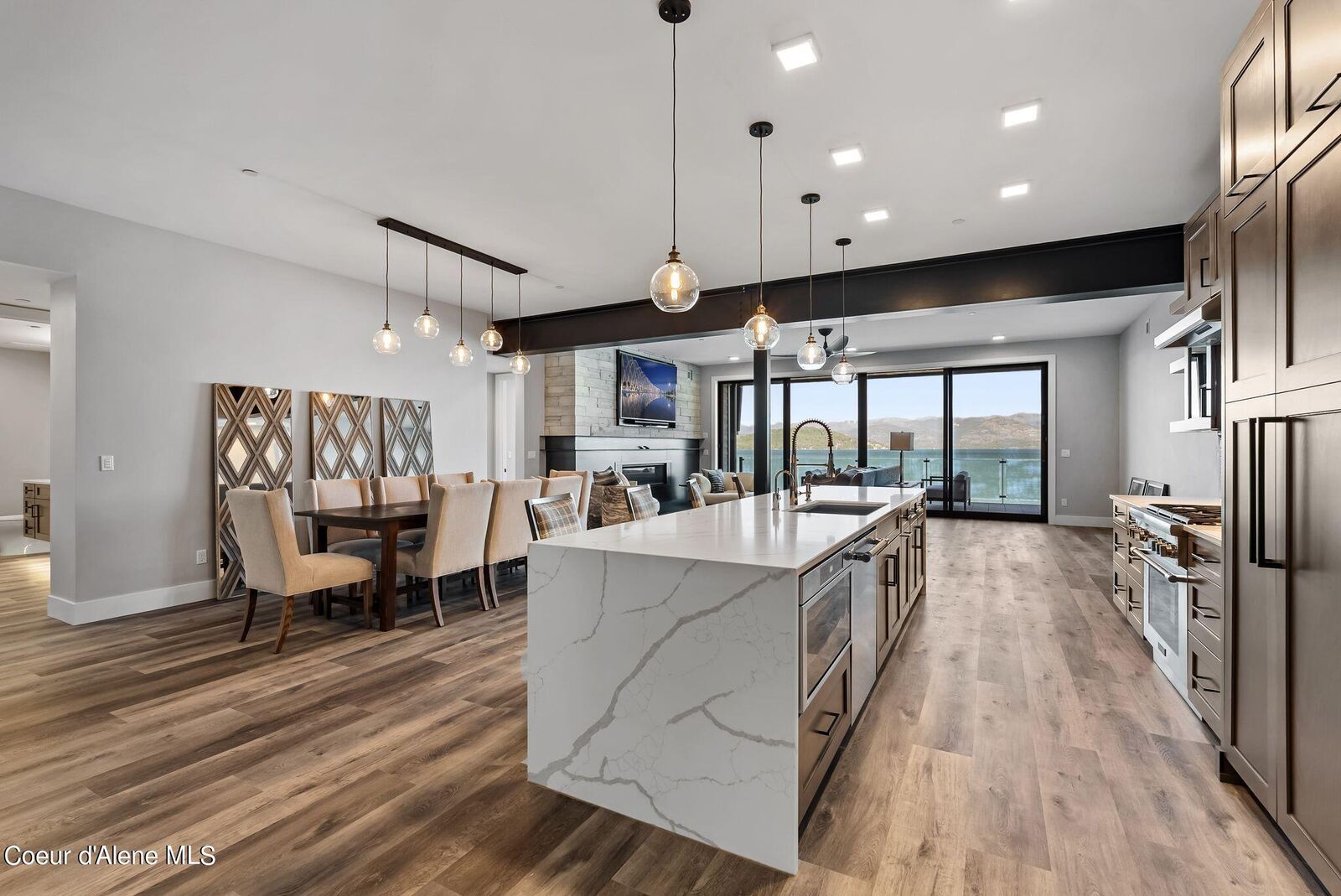 Property Photo:  802 Sandpoint Ave #8201  ID 83864 