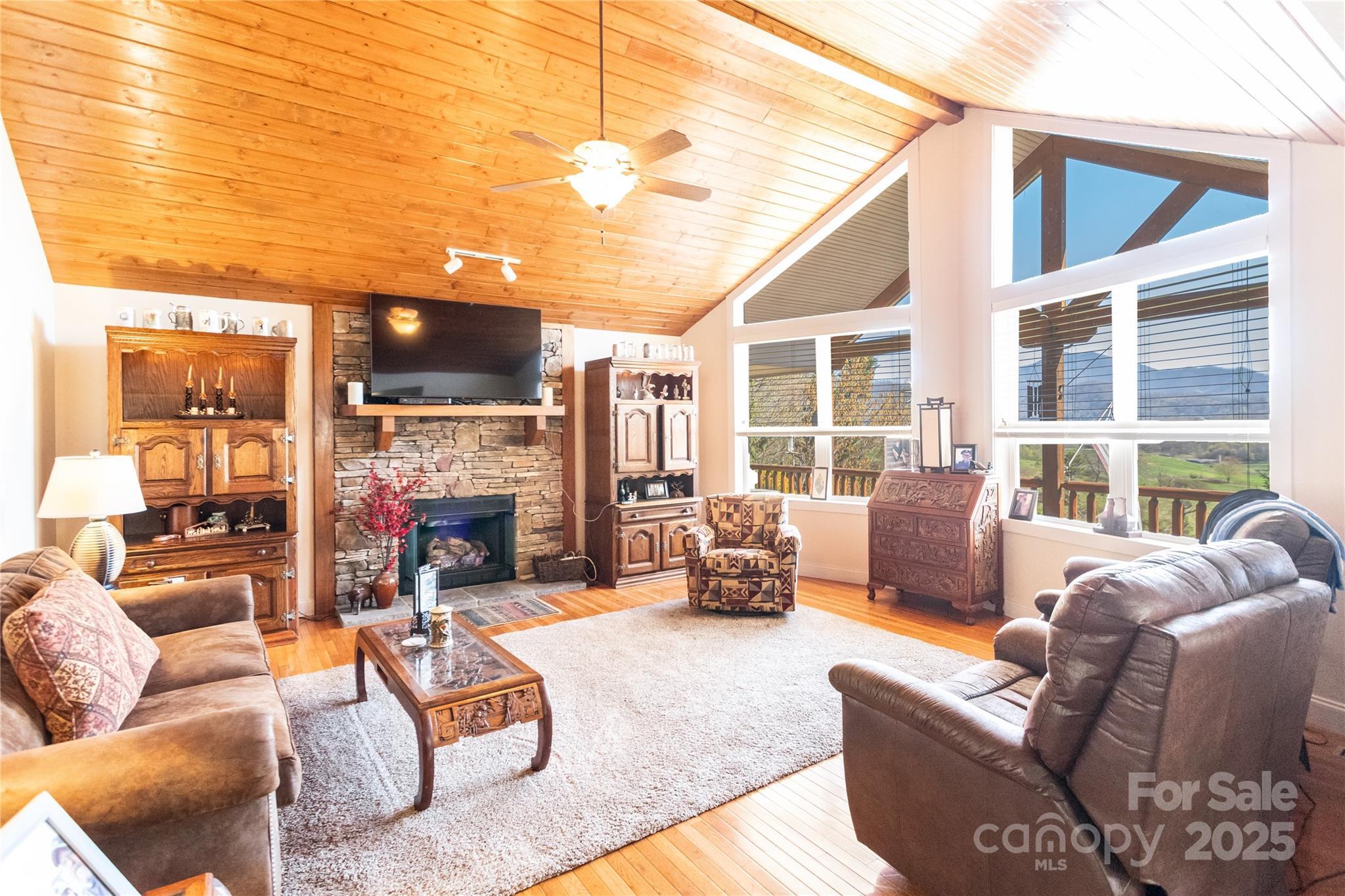 Property Photo: 311 Coyote Hollow Road NC 28785