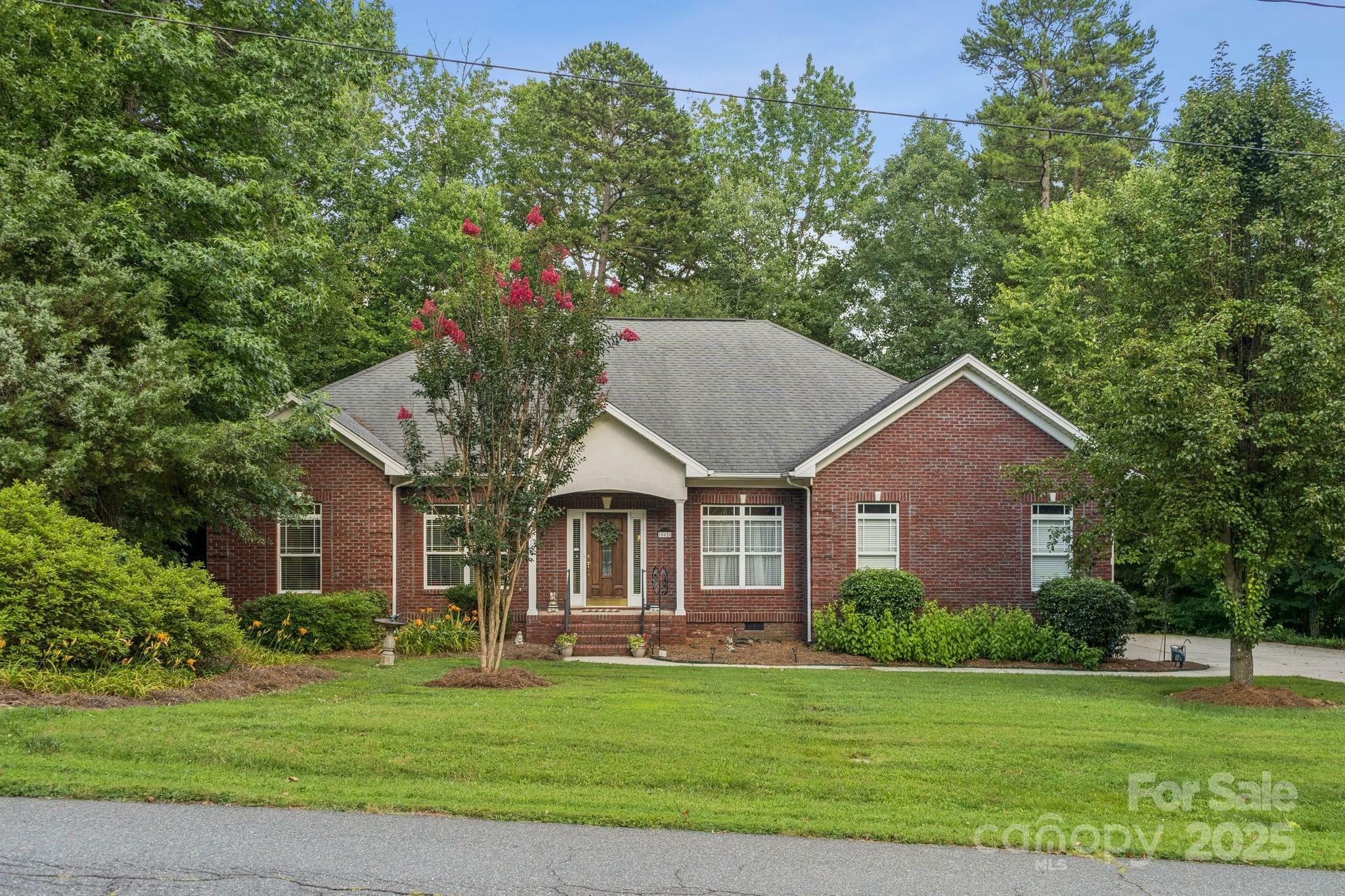 Property Photo: 10620 S Ford Road NC 28214