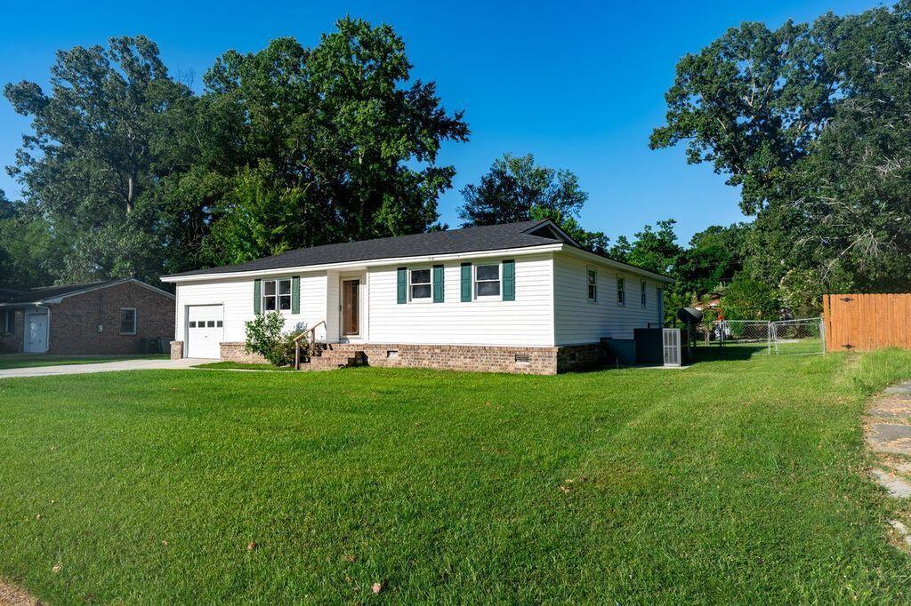 Property Photo: 102 Jackson Road SC 29456