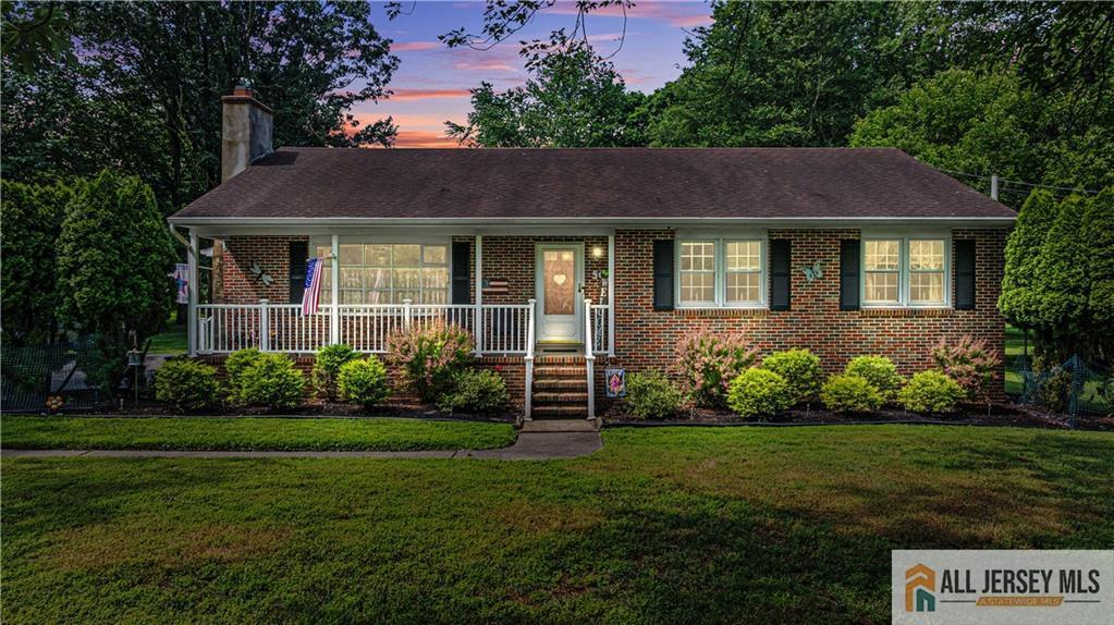 Property Photo:  50 Davidson Mill Road  NJ 08902 