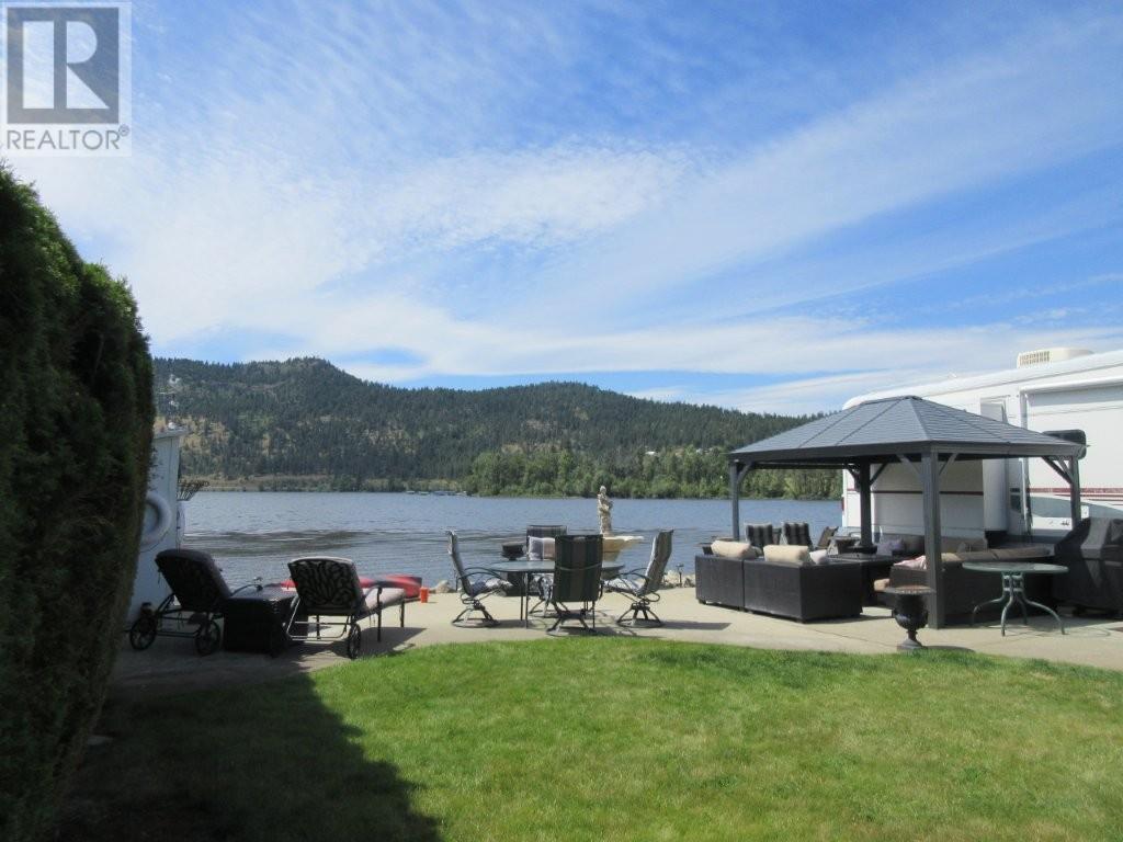 Property Photo: 415 Commonwealth Road 281 BC V4V 1P4