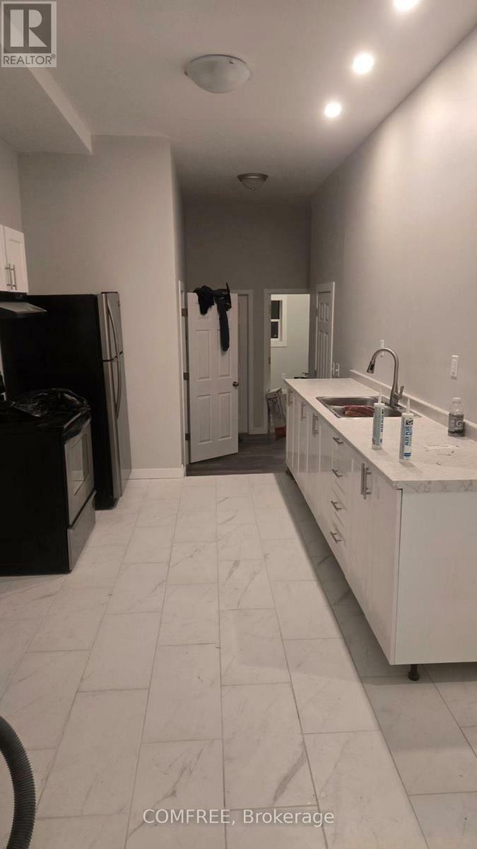 Property Photo:  90 Riverside Drive  ON P3E 1G8 