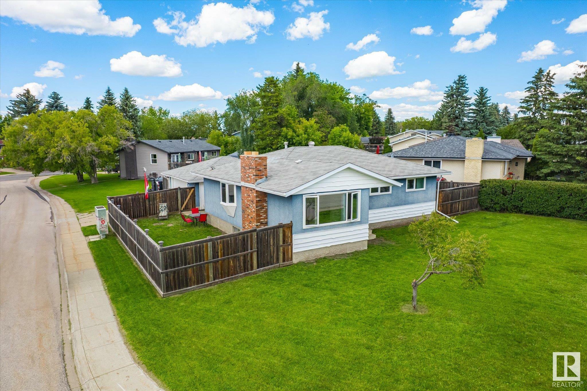 Photo de la propriété: 19 Garfield Crescent AB T8A 3L6